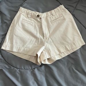 Gap khaki shorts size4